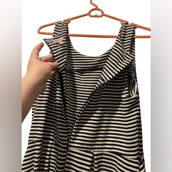 Merona Black & White Striped Dress w/ pockets - Target Size XL - Picture 8 of 9
